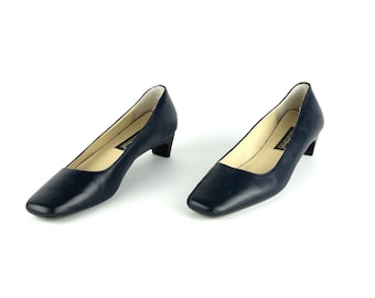 vintage navy BLUE & black square toe 90s y2k square chunky wide heel vintage women's shoes -- size 7