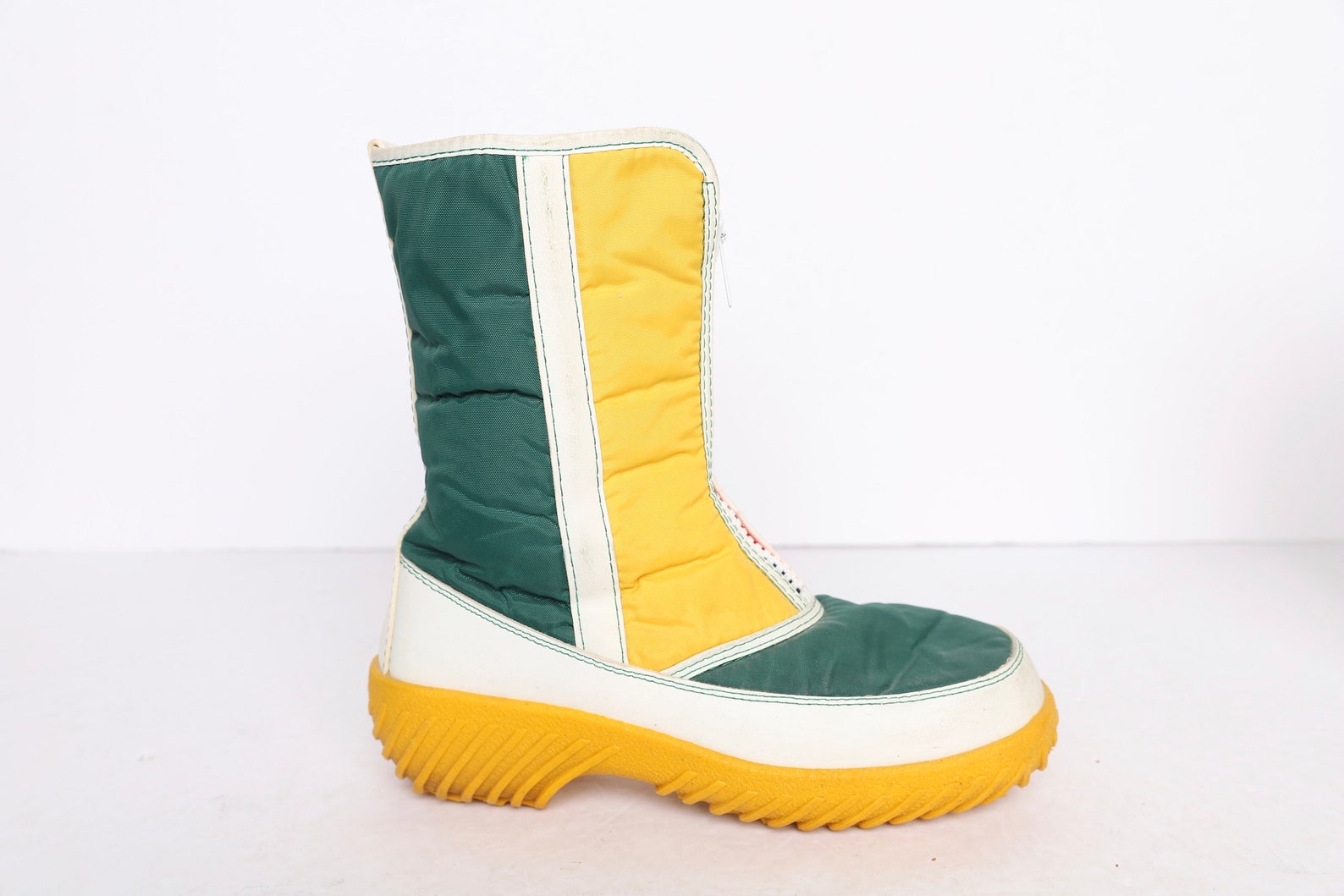 Vintage 1970s 80s MOON BOOTS green &amp; yellow faux fur lined