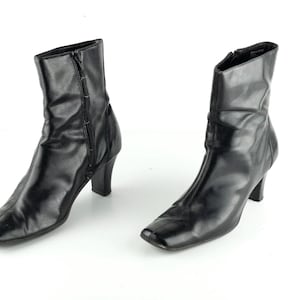 designer vintage taille 8 M, bout carré noir/talon des années 90, années 2000 à plateforme, chaussures épaisses BOTTES--taille 8 pour femmes