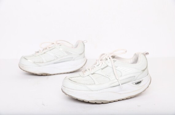 tennis runners