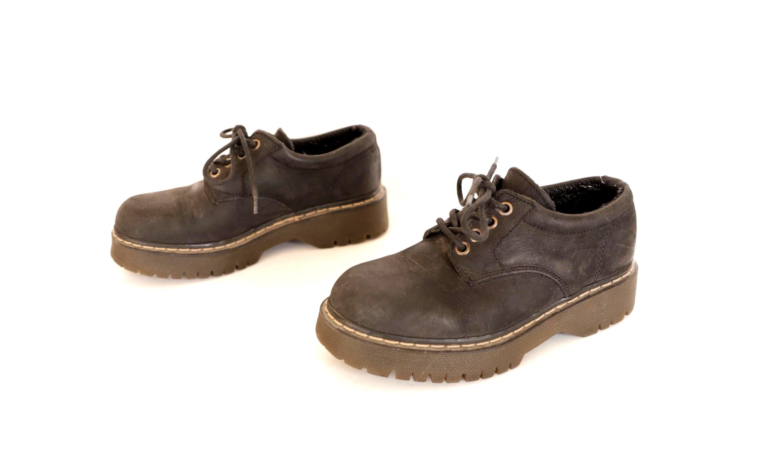 Cobain Sneakers - Etsy