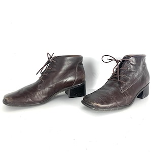 vintage women&#39;s BIKER chelsea square toe booties size 7.5 women&#39;s brown SQUARE leather ankle boots -- brown leather