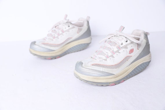 skechers womens white runners