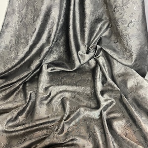 1 mtr two tone silver/grey self print paisley jacquard fabric..58&quot; wide 0175