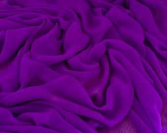 Tela de gasa de vestido morado cadbury de 1 mtr.. 45" de ancho