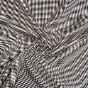 1 mtr kleiner kariert poly viskose passender Stoff.. 58&quot; breit