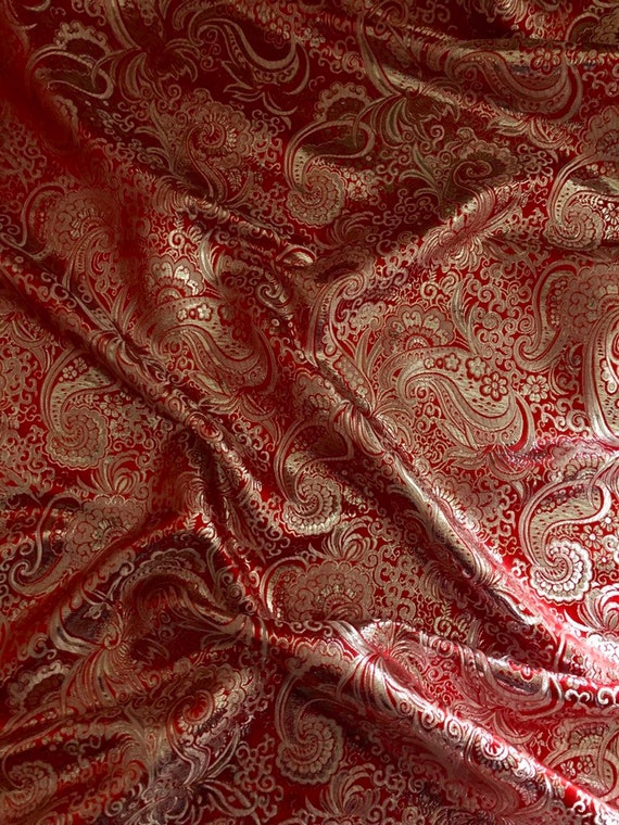 1 mtr rose pink paisley metallic brocade fabric..58” wide 147cm