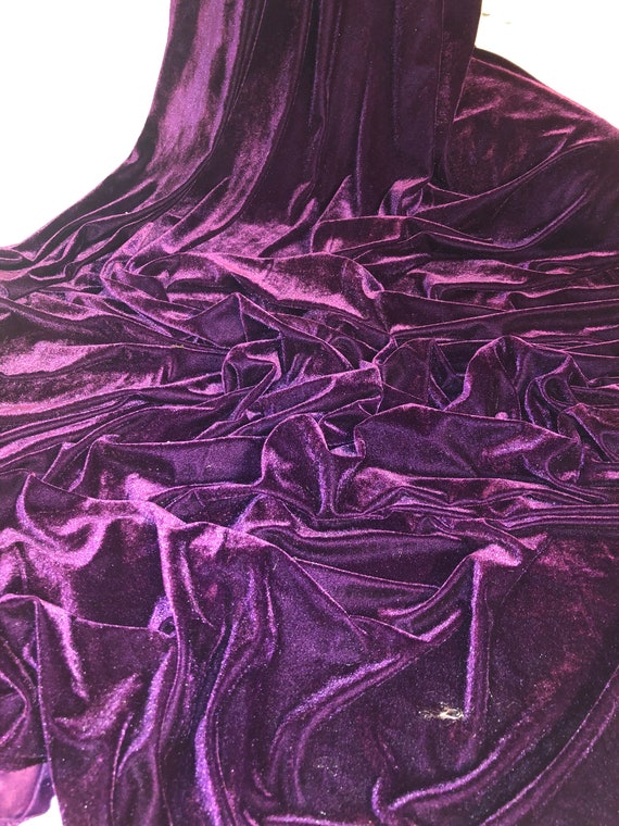 3 MTR PURPLE//PLUM DIAMOND ICE CRUSH VELVET FABRIC..58/" WIDE SPECIAL OFFER