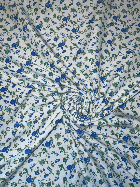 Small Ditsy Floral Printed soft Crepe dress fabric 44" wide M761 Mtex 