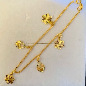 Daisy Charms Bracelet 916 Gold