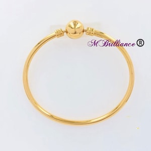 Charms bangle 916 Yellow Gold by Mbrilliance