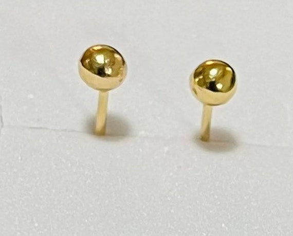 9ct Gold 2mm Small Round Crystal Stud Earrings / Cute Plain Simple Studs /  CZ | eBay