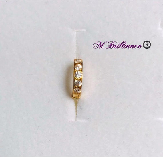 Single Stone Gold and Diamond Nose Pin