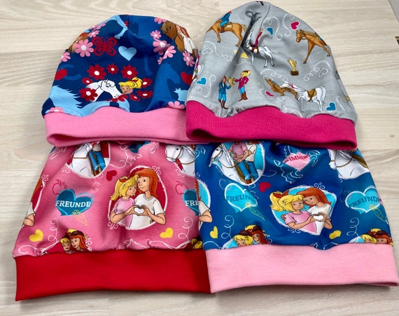 Gro/ßer Raum ist komfortabler und atmungsaktiver Ewendy 50//100 St/ück Spezielles dreifaches Design Rosa Mund und Nasenschutz Bequem und Waschbar Mundschutz Multifunktionstuch f/ür Erwachsene