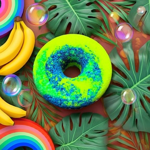 Monkey Farts Donut Bath Bomb | Fruity Banana Bubble Gum & Strawberry Scent | Funny Kids Fizzy