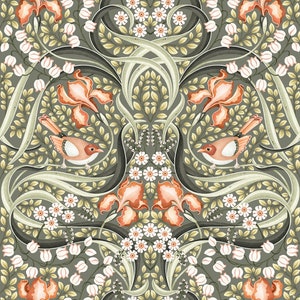 K&ouml;nnte beinhalten: Ein sich wiederholendes Muster aus stilisierten Blumen und V&ouml;geln in Gr&uuml;n-, Orange- und Wei&szlig;t&ouml;nen auf einem dunkelgrauen Hintergrund. Das Design zeigt stilisierte Iris, Maigl&ouml;ckchen und kleine wei&szlig;e Bl&uuml;ten.