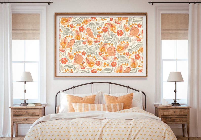 Konsttryck med solfjäderstjärt, Nya Zeeländsk konst, Blommönster, Kowhai-blomma, Lila konst, Stor konst, Giclée-tryck, Kiwiana Peach