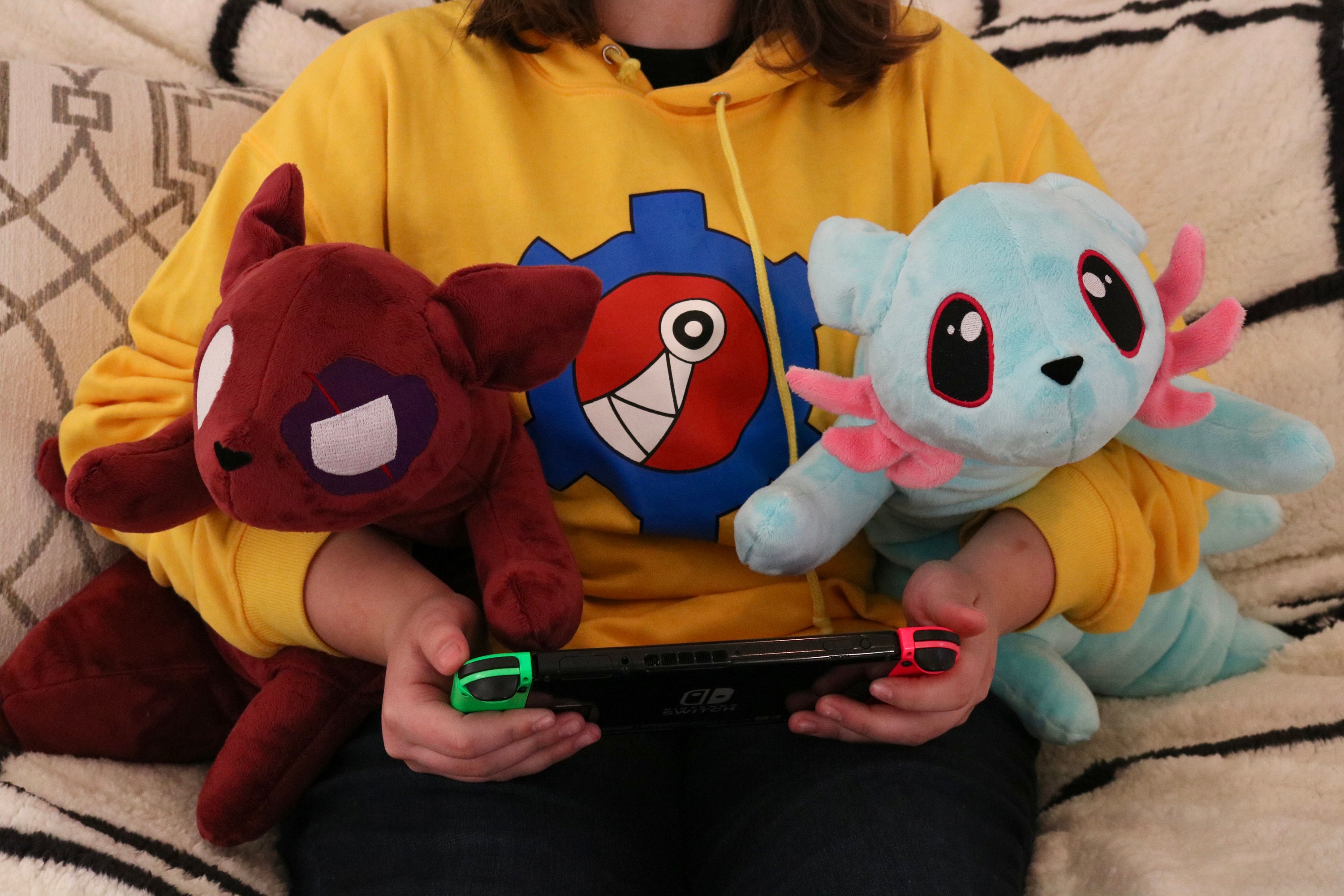 JUMBO Rivulet Inspired Slugcat plush (read description)