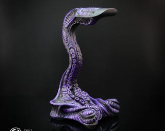 Full Size, 32 cm, Collosum, Purple, Grumpy Goose Kopfhörerständer, Original Design, 3D gedruckte Edition, handgemalt,