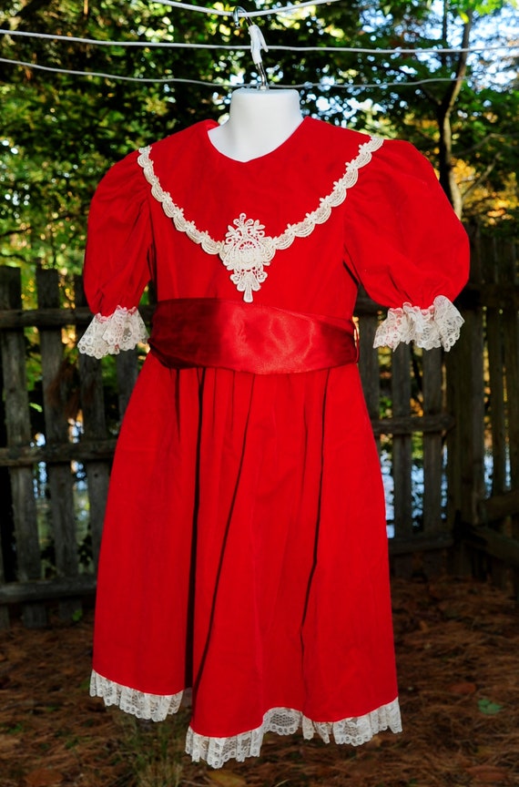 Vintage 80's / Girls Size 4 Red Velveteen & Lace … - image 2