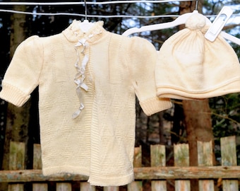 VTG 60&#39;s / Ivory Knit Baby Sweater & Hat Set / 0-3, 3-6 Month / Baby Shower Gift