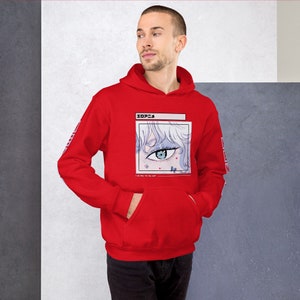 Puede incluir: Sudadera con capucha roja con un estampado gr&aacute;fico blanco de un ojo de estilo anime con mariposas y el texto "エゴイスト" en la parte delantera.