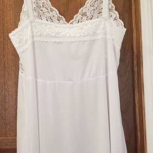 Full Slips Ladies white lace image 2