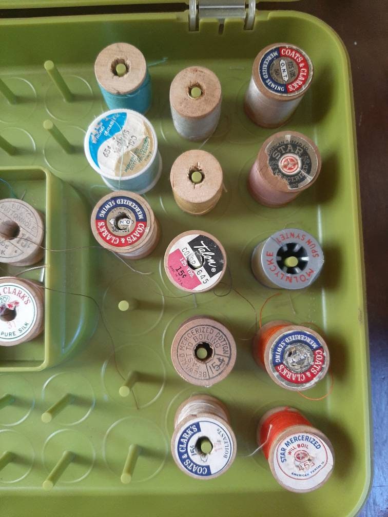 1950s-1960s Vintage Sewing/thread Box Green Thread Organizing Box