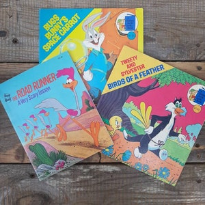 SET OF 3 Vintage 1970s Bugs Bunny, Road Runner, Tweety & Sylvester Golden books/ little books/ Tweety bird/ Clásicos de dibujos animados para niños