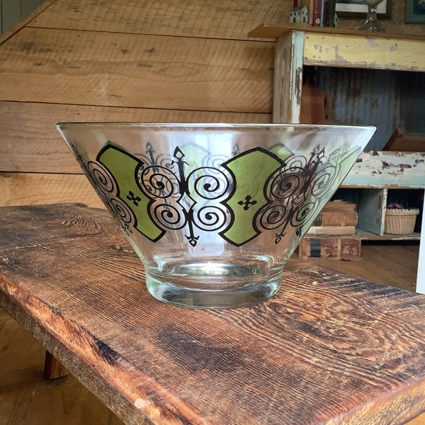 1960s-70s Vintage Anchor Hocking Espana large glass bowl- serving bowl with green and black design.