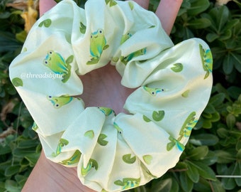 Frog Scrunchie