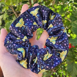 Luna Moth Zipper Scrunchie