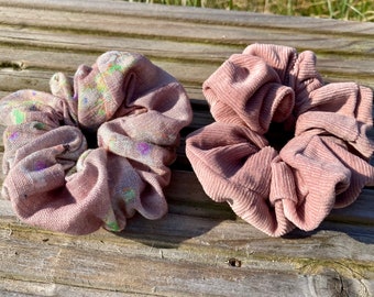 2 scrunchies hair ties old pink cord linen