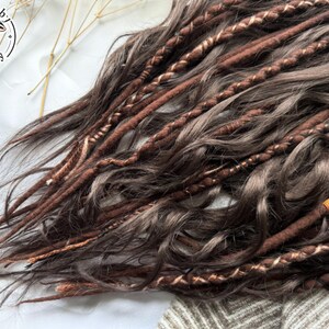 Tranças cacheadas DE Festival mistura dreadlock de lã marrom escuro - Extensões de cabelo com pontas sintéticas Hippie Boho locs texturizados quedas Decoração de cabelo ondulado