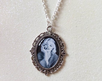 Marilyn Monroe Black and White Silver Cameo Charm Necklace