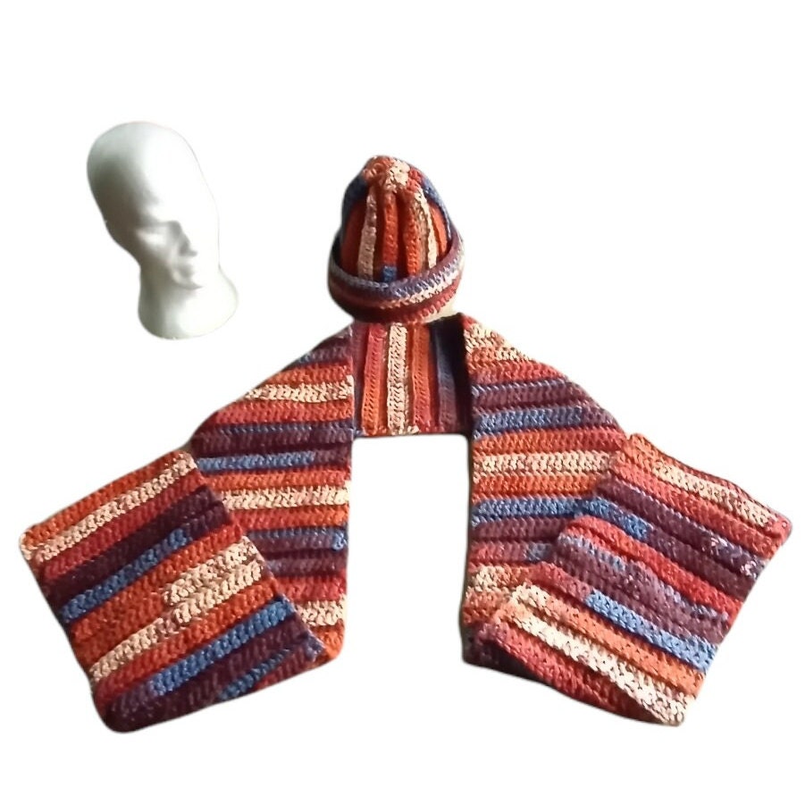 Chunky Knit Hat and Scarf Set: Desert Sunset Colors - Thumbnail 3