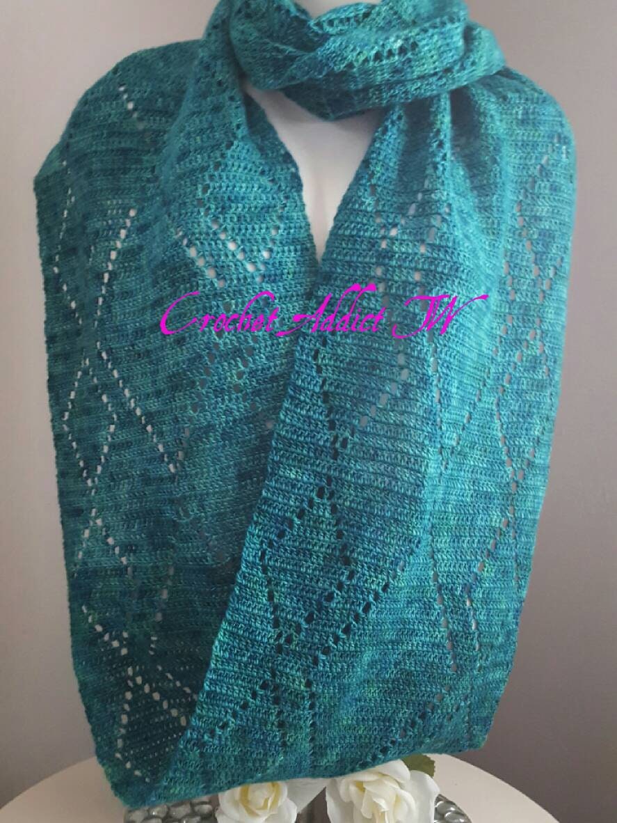 Crochet Infinity Scarf: Superwash Merino Wool, Peacock Green - Thumbnail 3