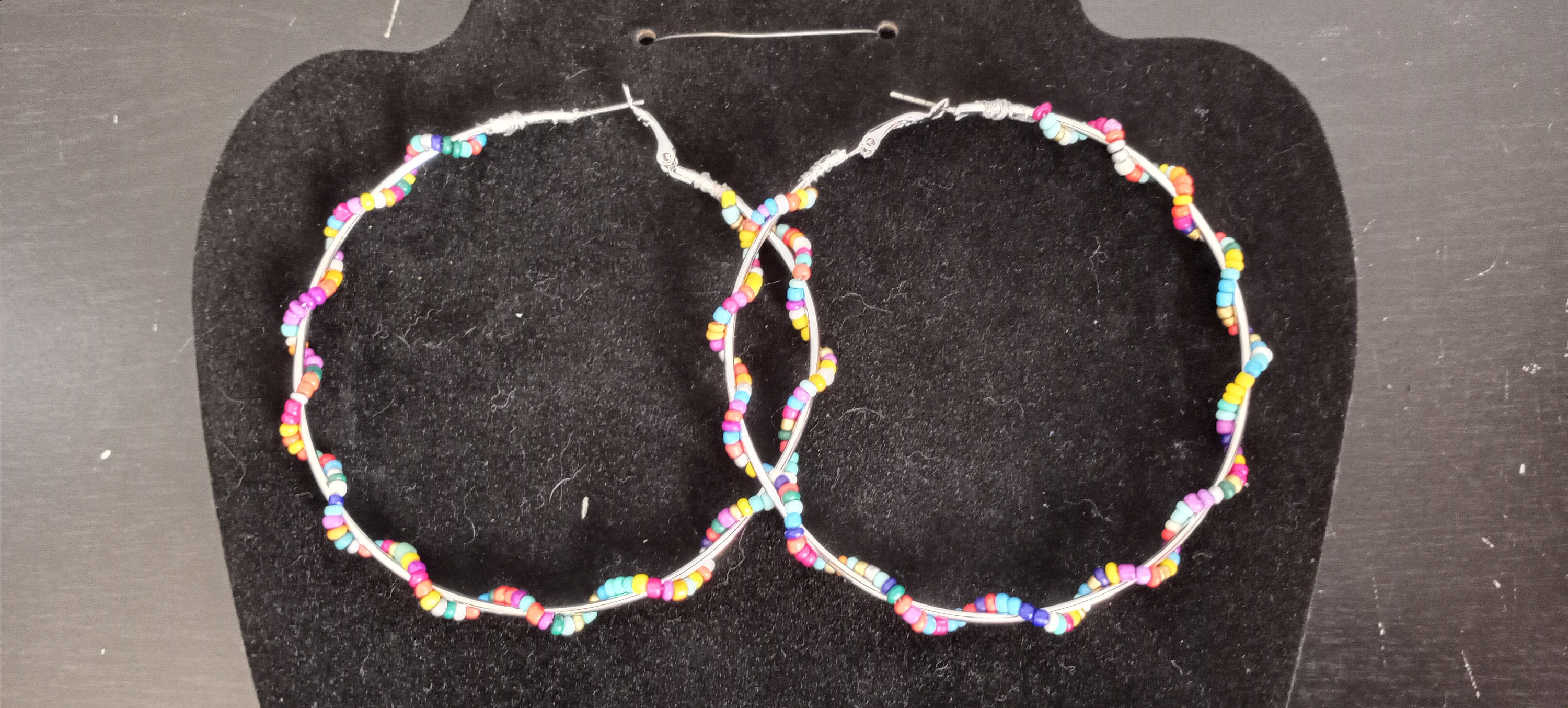 Beaded Hoop Earrings - Thumbnail 6
