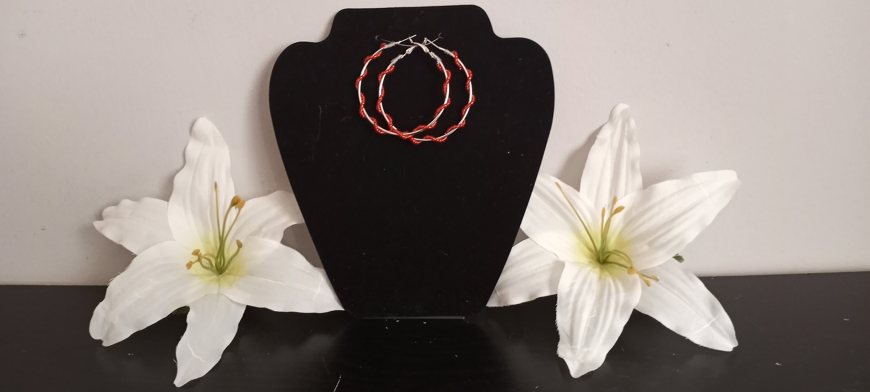 Beaded Hoop Earrings - Thumbnail 3