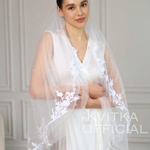 Handcrafted Veil with Floral Lace, Cathedral White Veil with comb, Lace Edge Bridal Veil