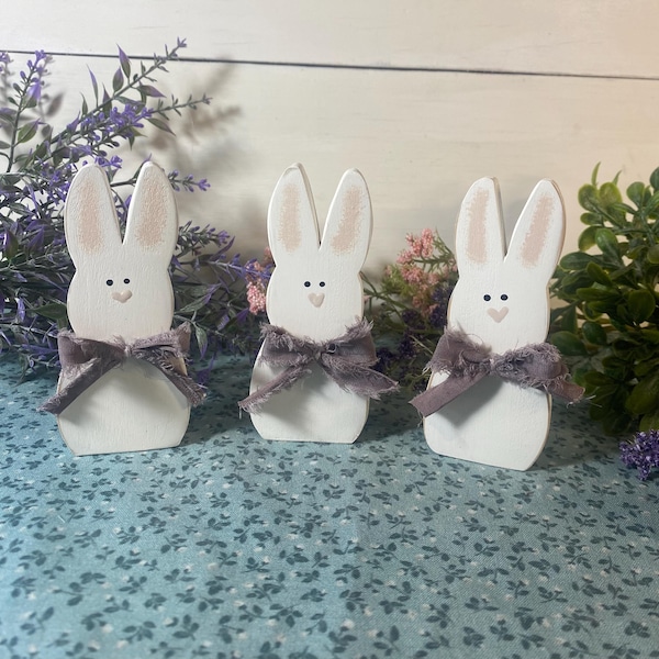 Primitive Rustic Wood Easter Bunnies (Set of 3)