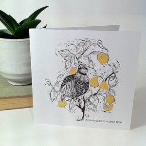 Biglietto d'auguri per pernice in un albero di pere - stampa di un'incisione su linoleum originale di Liffey & Co.