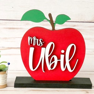 Personalized Apple Name Plate, Teacher Name Plate, Back to School, Teacher Gift, Daycare Gift, Apple for Teacher, Desk Sign, Desk Name Plate