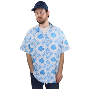 Vintage 70s Malihini Hawaii State Motto Floral Button Down Hawaiian Shirt Mens XL Camp Relax White Blue Retro Made In USA 60s 80s Aloha Tiki