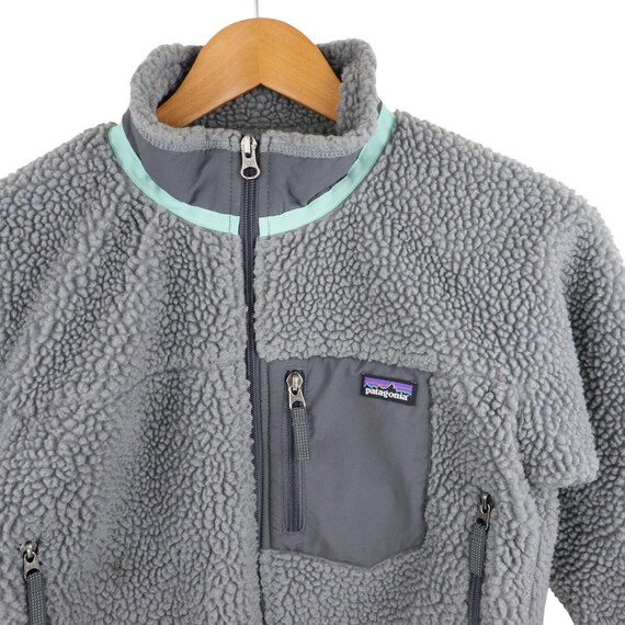 Vintage Y2K Patagonia Retro-X Deep Pile Windproof Fleece Jacket Kids Boys Girl Unisex Size Medium 10-12 Gray Blue Full Zip Spring Sweatshirt View 2