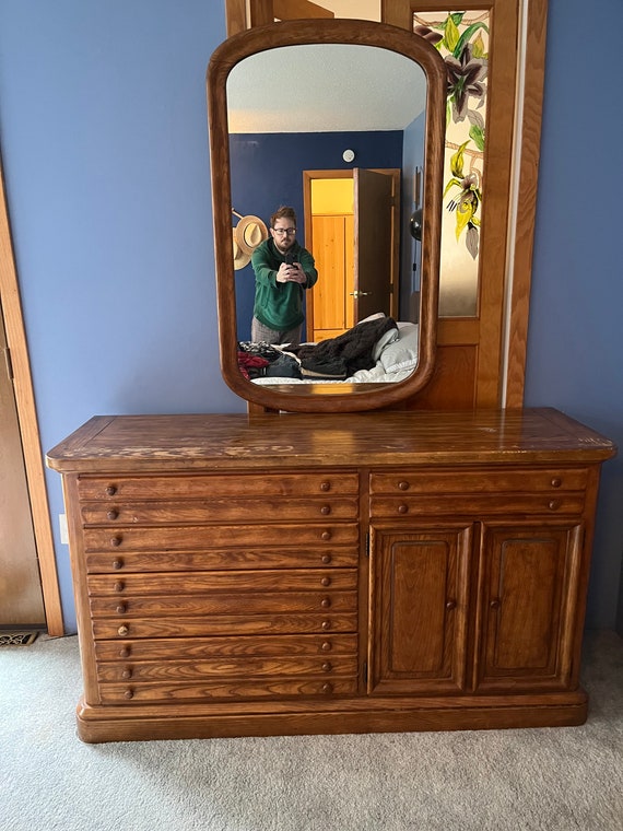 Stanley dresser with mirror deals