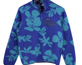 Patagonia Hibiscus Kalani Big Float Floral Hawaiian All Over Print Synchilla Fleece Snap T Pullover Jacket Womens Small Mens XS Coat Blue