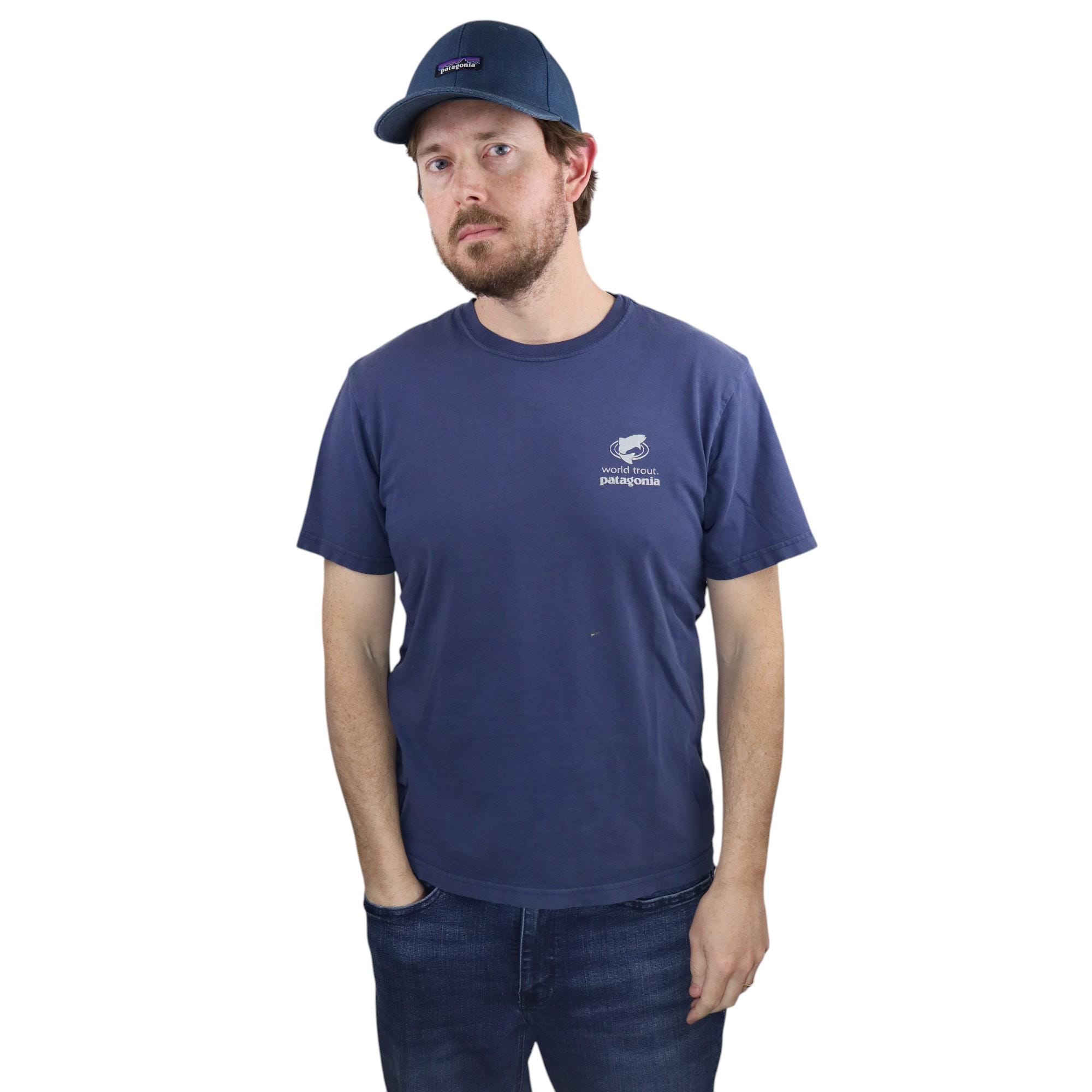 【HOFFMAN】Patagonia world trout M’s Tee M Rare] Patagonia World Trout Print Tee in Antique Gold, Size