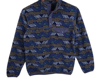 Patagonia Cliffside Navy Südwesten Azteken Tribal All Over Print Synchilla Fleece Snap T Jacke Kinder XL 12-14 Herren XXS Damen Blauer Pullover