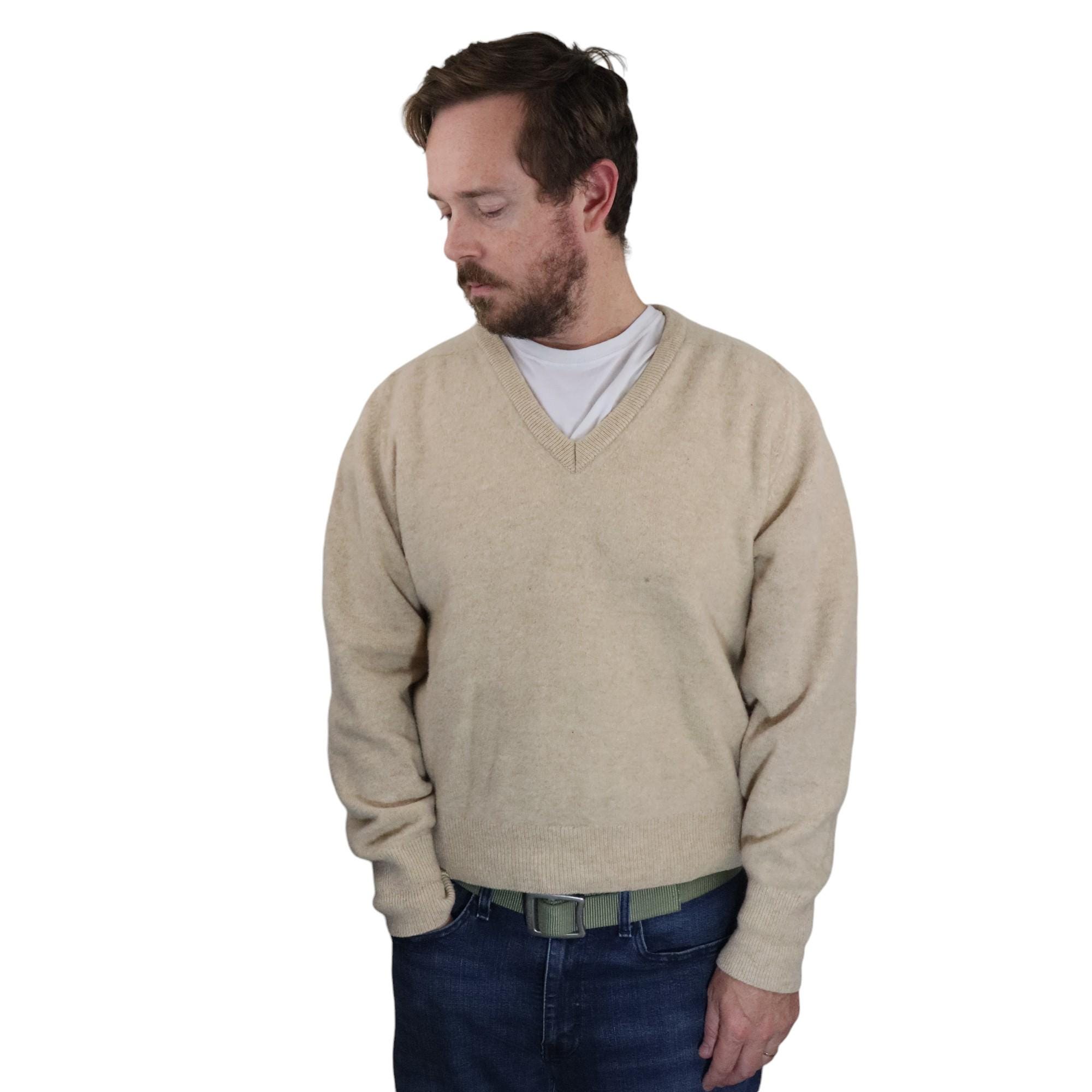 Vintage 70s 80s Made in Ireland L.L. Bean Lambs Wool V-neck Cable 